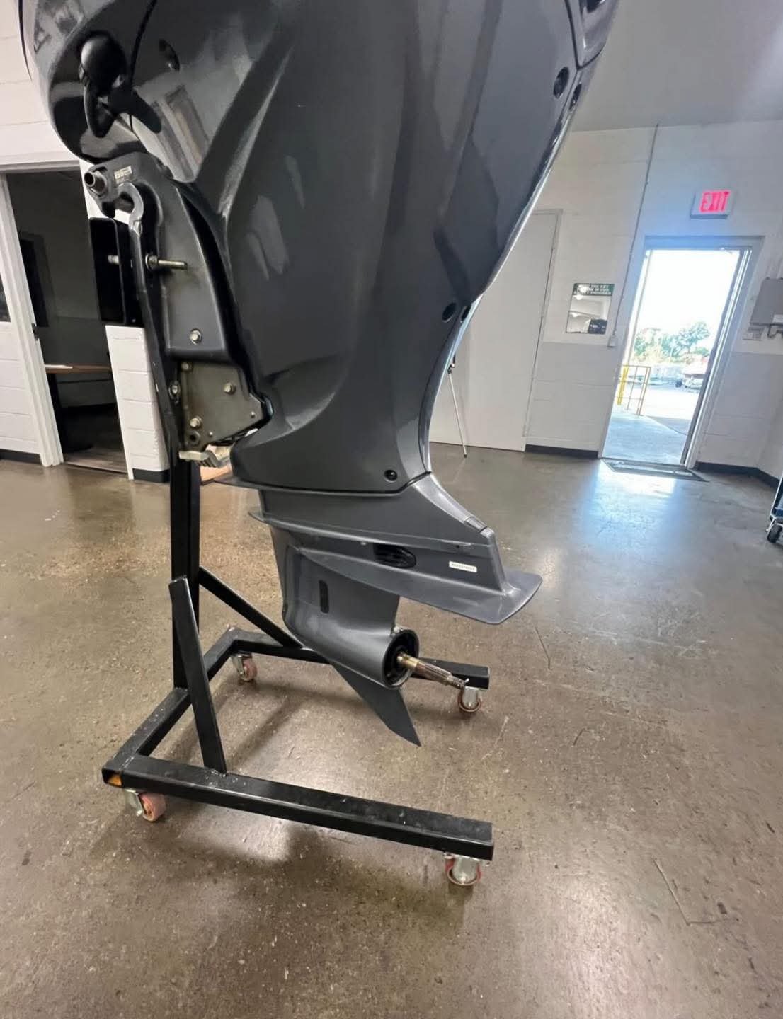 Yamaha F250 V6 4.2L FourStroke Outboard - Image 8
